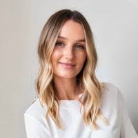 Karli Freeman's Instagram, Twitter & Facebook