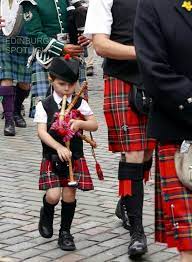 Pin By Bonnie Begley On Scotland Men In Kilts Scotland Men Scottish People