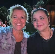 Laura Malone's Instagram, Twitter & Facebook