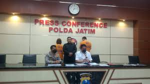 RRI.co.id - Pemeran Wanita Video Porno Kebaya Merah Alami Masalah Kejiwaan?