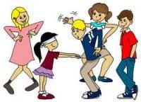 La gallina ciega (en argentina, gallito ciego) es un juego infantil en el que un jugador, con los ojos vendados, debe atrapar alguno de los participantes y, en ciertas variantes, adivinar quién es. Juegos Tafad La Gallinita Ciega