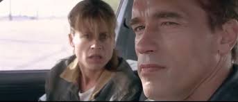 Anyone ever notice that in the 86' movie when Arcee is dragging Windcharger  his eyes are still lit?