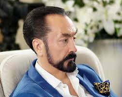 The turk who is author of over 300 books, translated to over 60 languages. J1e Zwduzhzx8m