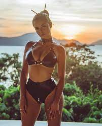 Explore demi rose mawby wiki age height birthday and net worth 2018. Demi Rose Age Net Worth Height Parents Model 2021 World Celebs Com