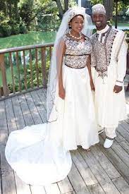 In dieser sammlung afrikanischer märchen finden sich arabische einflüsse ebenso wie die sehr naturorientierten zentralafrikas und der zonen des tropischen regenwaldes in einer bunten mischung. Wedding Style Guide African Wedding Dresses Afrikanisches Hochzeitskleid Traditionelle Brautkleider Kleid Hochzeit
