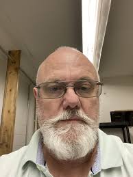 Safety gate advice needed! 🙏 Hi everyone. Our wee one is about to turn 3  and his ability to climb and run etc is getting ridiculous 🙈 We have a  stairgate on