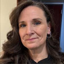 Difference between cake flour and everyday flour?