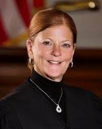 Lynn Cates's Instagram, Twitter & Facebook