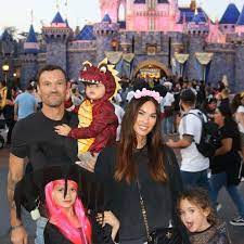 We did not find results for: Megan Fox Teilt Seltene Familienfotos Mit Brian Austin Green Und Den Kindern