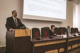 În prezent, în cadrul facultăţii de inginerie funcţionează 11 programe de studii: Inginerie ChimicÄƒ È™i ProtecÈ›ia Mediului Cristofor Simionescu Universitatea TehnicÄƒ Gheorghe Asachi Din Iasi