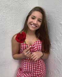 Mackenzie's mother melissa enrolled her and her older sister, maddie ziegler, in the abby lee dance company.little did they know, a few years later their dance studio would be famously known and the trio would be starring in a hit reality series for lifetime. Mackenzie Ziegler Blasts Dance Moms I Had No Childhood The Hollywood Gossip