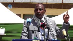 Ukur yatani with his wife and two sons. Ukur Yatani Denies Jubilee Party Efp Clash In Marsabit