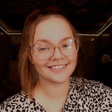 This is a womens size 6 brand new pair of Muckster ll Mid boots. They are  very durable, comfortable & water proof. They can be rolled down or worn  up. They have