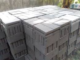 Untuk kalian yang hendak membeli kaca per meter, berikut ada beberapa daftar harga sekaligus jenis kaca itu sendiri, diantaranya ialah sebagai berikut Biaya Pembuatan Pagar Batako Per Meter Pagar Rumah