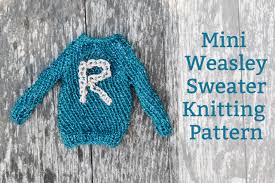 These chunky knit sweater patterns below are great because in a matter of a day or two, you can have your favorite new cardi or pullover warming your shoulders! Mini Weasley Sweater Knitting Pattern And Hermione Time Turner Necklace Tutorial Rae Gun Ramblings
