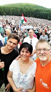 Bíró lászló koncz zsófia borsod választás kisnyugdíjas krumpliosztás krumpli fidesz. Zsurpubi Ugy Tunik Koncz Zsofia Hazudik Apja Kampanyarol Es A Sajat Munkajarol Is