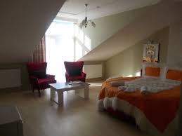 Izmit Yahya Kaptan Otogar Mevkii Gunluk Kiralik Daire 1 1 Izmit Star House 2008 Yilinda 1 1 2 1 3 1 4 2 Secenekleri Ile Gunluk Kiralik House Evler Villa