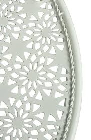 Er kommt mit aufwendig verzierter deko und antiker lackfarbe daher und wertet so ihren garten, terrasse. Mobel Landhaus Balkon Tisch Rund 60cm Bistrotisch Shabby Look Garten Terrasse Metall Garten Terrasse Callvet Com Br