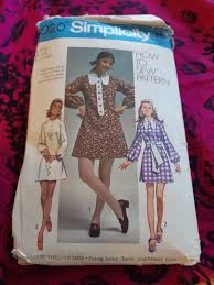 Simplicity Sewing Pattern Incurably Kitsch