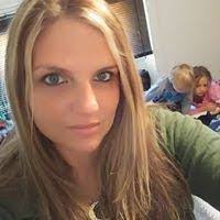 Ashley Vey's Instagram, Twitter & Facebook