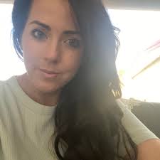 What are some good nail and lash services in Canberra?