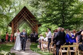 Photographer The Kenneys The Hoffman Wedding At Memphis Botanic Garden Wedding Ceremony Outdoors Memphis Memphis Botanic Garden Botanical Gardens Memphis