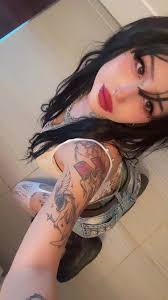 eat my heart <3 fyp | zommmbri (@zommbri)