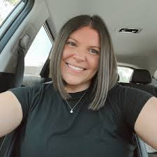 Hailey Keating's Instagram, Twitter & Facebook