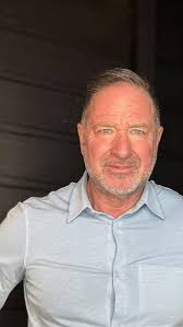 Robert Brisbane (@robert_the_bris) • Instagram photos and videos