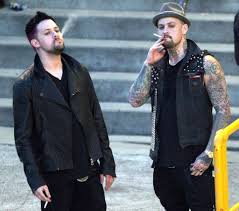 Former good charlotte bros, twins joel and benji madden, may be our favorite hollywood husbands. Joel Madden Benji Madden Photostream Good Charlotte Joel Madden Celebrity Smokers