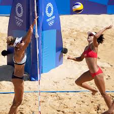 Women's beach volleyball pair alix klineman and april ross have taken gold at the tokyo olympics, handily defeating australia in the final match. Olympics Prime Time Tv Coverage Monday Night The New York Times