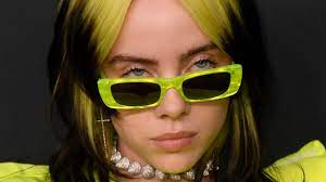 Billie eilish debuted a completely transformed look as british vogue's june 2021 cover star. Billie Eilish Gave Fans A Peek At Her In Process Blonde Hair Teen Vogue