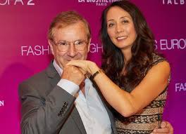 Jan hofers sohn ist sein großes glück dafür, dass es jan hofer als rentner nicht langweilig wird, wird sicher söhnchen hernry (5) sorgen, den er gemeinsam mit seiner ehefrau phong lan hofer hat. Jan Hofer Krank Gesundheitliche Probleme Auch Diese Live Sendungen Brach Er Ab News De