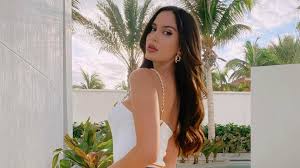 También tuvo un featuring maravilloso en 'hawai', una de las mejores canciones del colombiano. Natalia Barulich Bailo Muy Sexy Al Ritmo De Hawai De Maluma