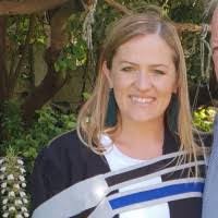 Esther Vernon's Instagram, Twitter & Facebook