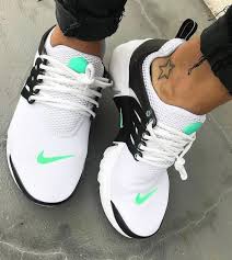 Pin By Sydney Peterson On Nike Running Sneakers Fashion Shoes Nike Shoes