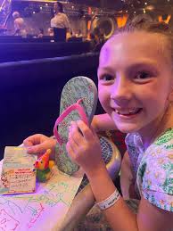 My daughter found this duck by the giant Flip Flop. She was so excited!!  000 CON GUAGH ULA LUCK! -OH! FOUND DUCK cooter coteruplton I01 usarder  -sstorder one 08 25 ر oggens