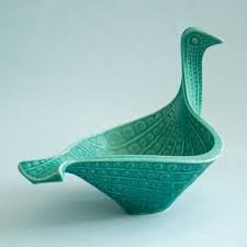 Jade Bird Bowl Jonathan Adler I Love The Clean Lines The Color And The Play Of Light And Shadows Of This Gracefu Keramik Handgemachte Keramik Keramik Vogel