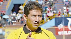 José Jordán: “Hubo falta, el VAR debió invitar a la revisión”