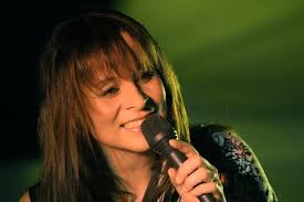 Een muzikale avond met fijne, romantische liedjes en ook is er plek voor. Trijntje Oosterhuis Wikipedia