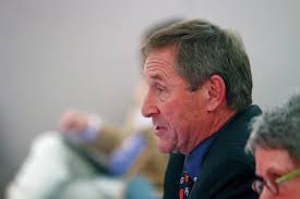 Senate panel blocks cap