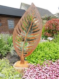 Autumn Leaf Garden Sculpture Leaf Garden Art Rusty Leaf Etsy In 2021 Rusty Metal Garden Art Metal Sculptures Garden Metal Garden Art
