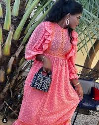 Robe pagne avec dentelle mode africaine robe africaine mode. 130 Idees De Robe Africaine Dentelle Robe Africaine Dentelle Robe Africaine Mode Africaine Robe