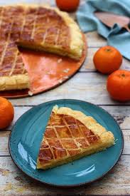 Galette Des Rois A La Clementine Amandine Cooking Recette Galette Galette Des Rois Galette Des Rois Vegan
