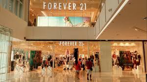 forever 21 files for bankruptcy will close 350 stores worldwide