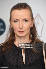 130 Anna Welker Photos & High Res Pictures