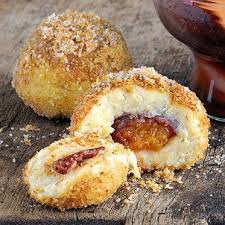 Zwetschgenknodel Dumplingsrezepte Zwetschgenknodel Sweet Dumplings Austrian Recipes Food