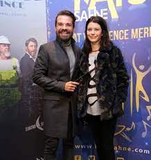Peki beren saat kenan doğulu'dan neden ayrılmak istiyor? Beren Saat Ile Kenan Dogulu Ayrildi Mi Kenan Dogulu Dan Kesin Cevap