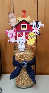 Farm Centerpiece Centerpiece Farm Farmanimalsbirthdayparty In 2020 Nutztiere Bauernhof Herzstuck