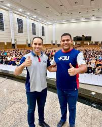 Com ele😎 o meu grande amigo Max Serrão, o amigo da juventude👌  @maxserraorn comemorando hoje o dia do amigo.